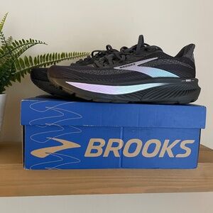 Brooks Ghost 17 Women’s Running Shoes – Size 9 Wide (D), Black / Purple